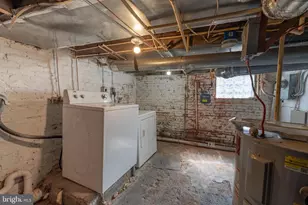 18 Madeira Street N, Baltimore, MD 21231 - Photo 24