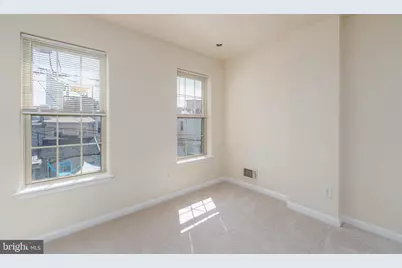 18 Madeira Street N, Baltimore, MD 21231 - Photo 14