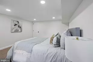1049 N Milton Ave, Baltimore, MD 21205 - Photo 10