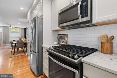 912 S Linwood Avenue, Baltimore, MD 21224 - Photo 6