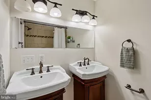 2106 Fleet St, Baltimore, MD 21231 - Photo 42