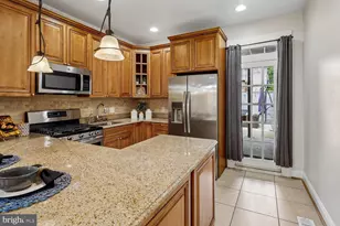 2106 Fleet St, Baltimore, MD 21231 - Photo 16