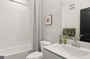 102A Locke St, Baltimore, MD 21230 - Photo 16