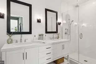 106A Locke St, Baltimore, MD 21230 - Photo 6