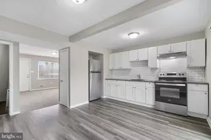 656 Charraway Rd, Baltimore, MD 21229 - Photo 6