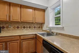 1918 Greenhaven Dr, Baltimore, MD 21209 - Photo 12