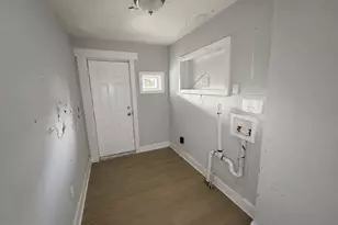 3214 E Fairmount Ave E, Baltimore, MD 21224 - Photo 6