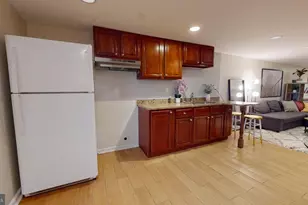 2431 Calvert Street N, Baltimore, MD 21218 - Photo 24