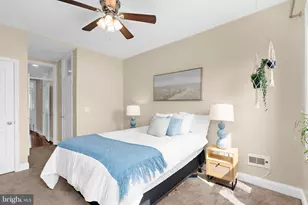 114 N Port St, Baltimore, MD 21224 - Photo 16