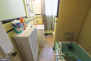 3203 Carlisle Ave, Baltimore, MD 21216 - Photo 18