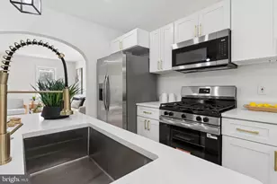 6100 Glenoak Ave, Baltimore, MD 21214 - Photo 8
