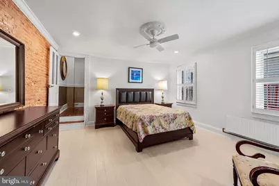 2210 E Pratt Street, Baltimore, MD 21231 - Photo 24
