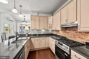 2210 E Pratt St, Baltimore, MD 21231 - Photo 16