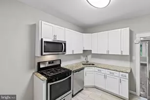 222 N Hilton St, Baltimore, MD 21229 - Photo 2