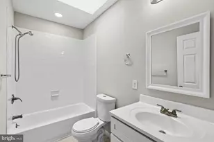 222 N Hilton St, Baltimore, MD 21229 - Photo 4