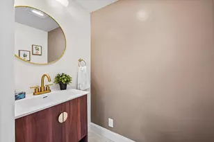 6011 Wakehurst Way, Baltimore, MD 21239 - Photo 16