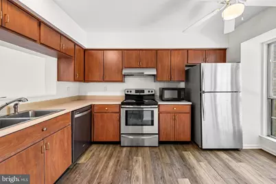 919 Dartmouthglen Way, Baltimore, MD 21212 - Photo 2