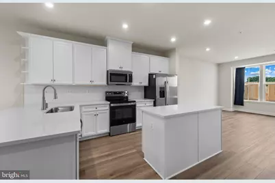 814 Watts Street, Baltimore, MD 21217 - Photo 10