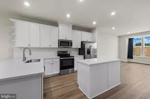 814 Watts St, Baltimore, MD 21217 - Photo 10