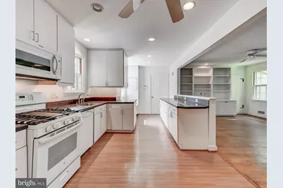 6009 Hunt Club Lane, Baltimore, MD 21210 - Photo 16