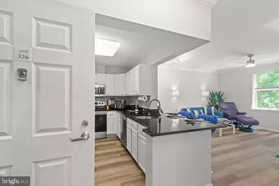 23 Pierside Drive #326, Baltimore, MD 21230 - Photo 6