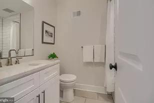 109 S Clinton St, Baltimore, MD 21224 - Photo 24