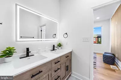 102 N East Avenue, Baltimore, MD 21224 - Photo 26