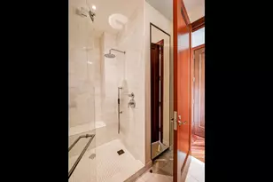 300 International Drive, Baltimore, MD 21202 - Photo 70