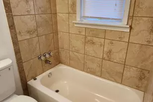 4518 Fairfax Rd, Baltimore, MD 21216 - Photo 8