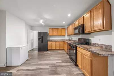 4 N Potomac Street, Baltimore, MD 21224 - Photo 10
