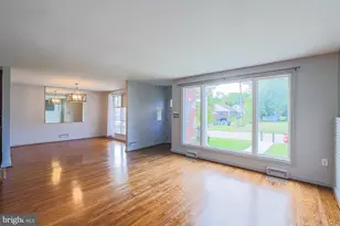 2804 Hanson Ave, Baltimore, MD 21209 - Photo 12