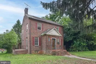 3309 Pinkney Rd, Baltimore, MD 21215 - Photo 2
