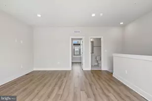 2721 Ferry Bar Dr, Baltimore, MD 21230 - Photo 32