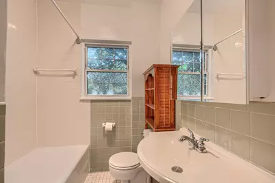205 E 32nd, Baltimore, MD 21218 - Photo 24