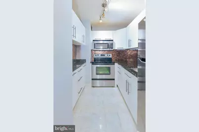 1 E University Parkway #409, Baltimore, MD 21218 - Photo 8