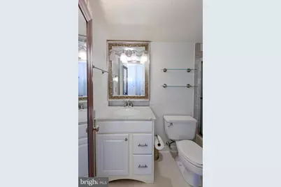 1 E University Parkway #409, Baltimore, MD 21218 - Photo 16