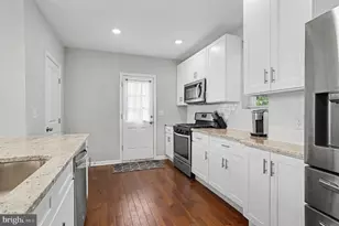 3818 Fernhill Ave, Baltimore, MD 21215 - Photo 12