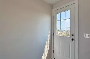 701 S Rose St, Baltimore, MD 21224 - Photo 14