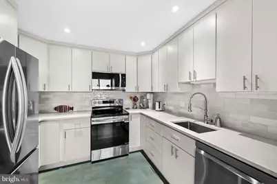 4100 N Charles Street #1114, Baltimore, MD 21218 - Photo 16