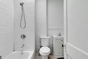 2825 W Lafayette Ave, Baltimore, MD 21216 - Photo 18