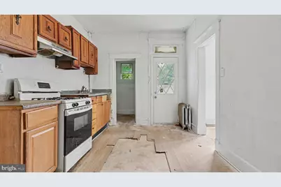 2825 W Lafayette Avenue, Baltimore, MD 21216 - Photo 12