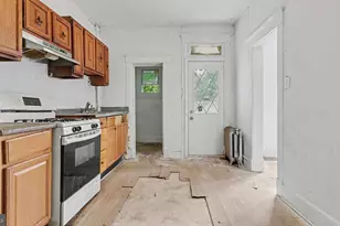 2825 W Lafayette Ave, Baltimore, MD 21216 - Photo 12