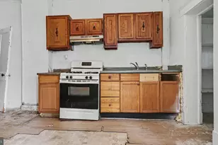 2825 W Lafayette Ave, Baltimore, MD 21216 - Photo 10