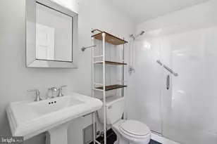 1011 Hunter St, Baltimore, MD 21202 - Photo 22
