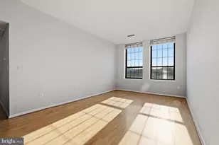 1011 Hunter St, Baltimore, MD 21202 - Photo 10