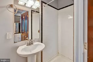 200 E Preston St, Baltimore, MD 21202 - Photo 10