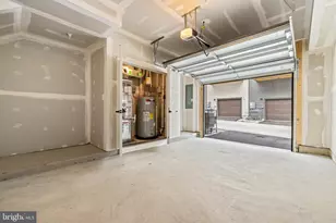 828 Watts St, Baltimore, MD 21217 - Photo 8