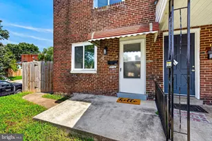 3801 8th St, Baltimore, MD 21225 - Photo 2