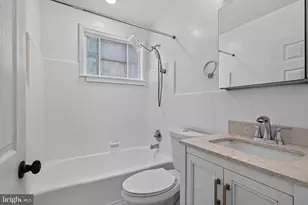 3801 8th St, Baltimore, MD 21225 - Photo 8