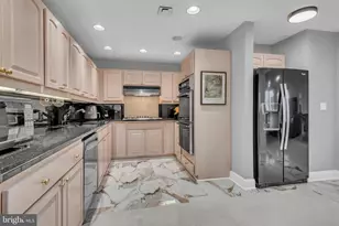 10 E Lee St, Baltimore, MD 21202 - Photo 50